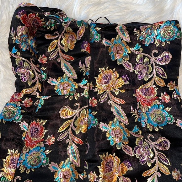 NWT Vici || Olia “Ganni Jacquard” Strapless Midi Dress ~ in Metallic Multi - Picture 12 of 16